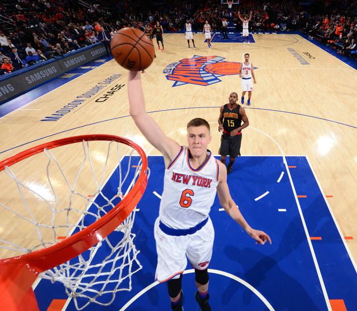Kristaps Porzingis dei New York Knicks durante la partita contro gli Atlanta Hawks al Madison Square Garden. New York, (Getty Images)